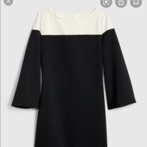 GAP - Color block dress w/ bell sleeves